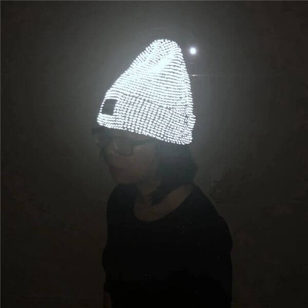 KNITTED REFLECTIVE BEANIE