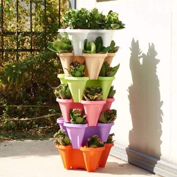 STAND STACKING PLANTERS