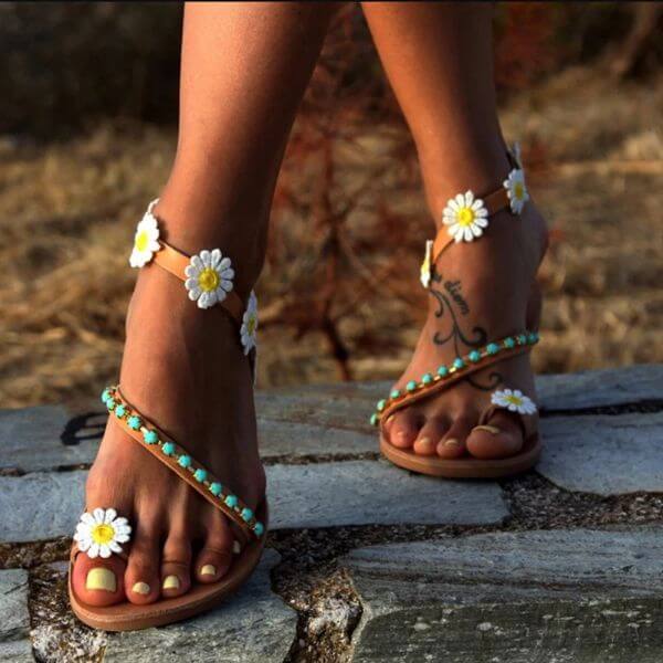 THE TORQUOISE DAISY SANDALS