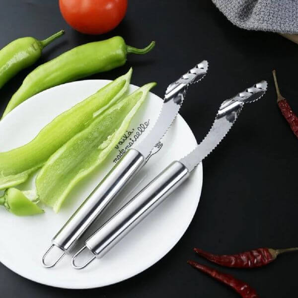 STAINLESS STEEL CHILI CORER