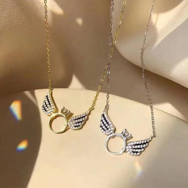 SWEET ANGEL WING NECKLACE