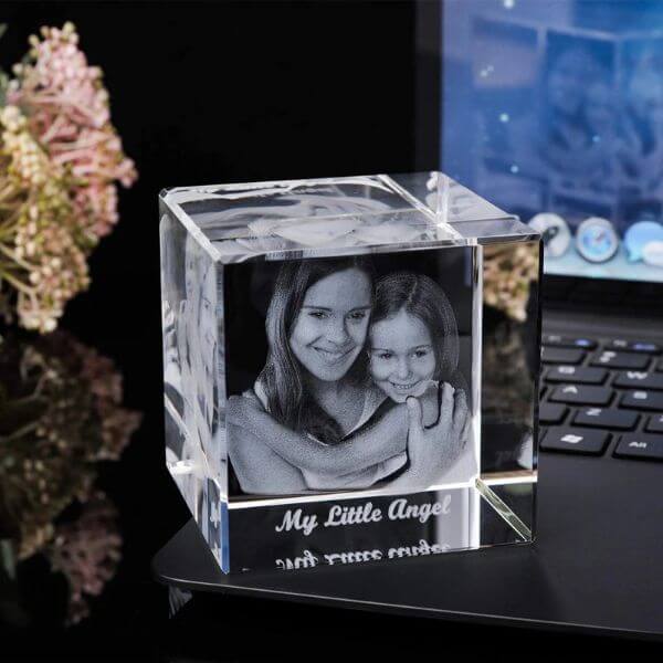 PERSONALIZED CUBE CRYSTAL PHOTO FRAME
