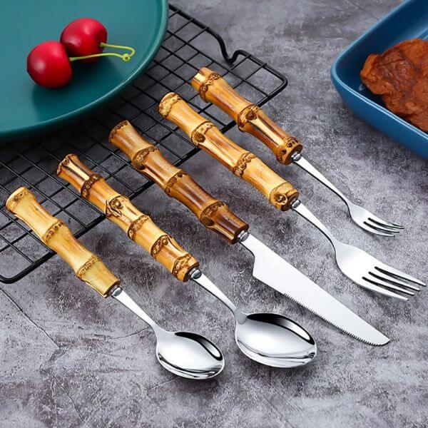 NATURAL BAMBOO STAINLESS STEEL CUTLERY SET