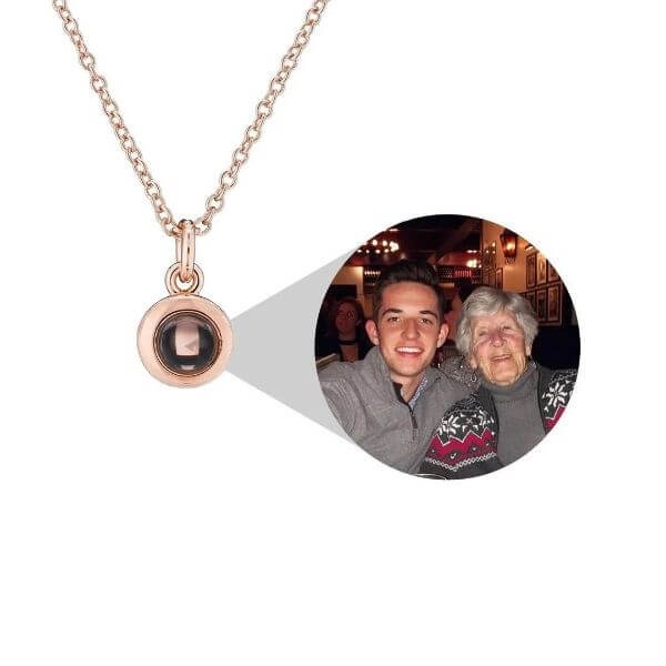 PERSONALIZED CIRCLE PHOTO NECKLACE