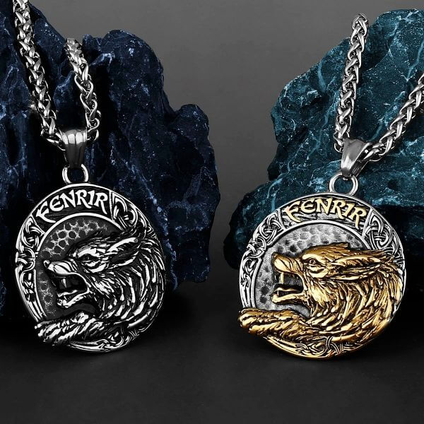 VIKINGS WOLF STAINLESS STEEL NECKLACE