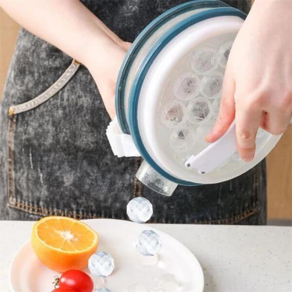 2 IN 1 ROUND ICE CUBE MAKER