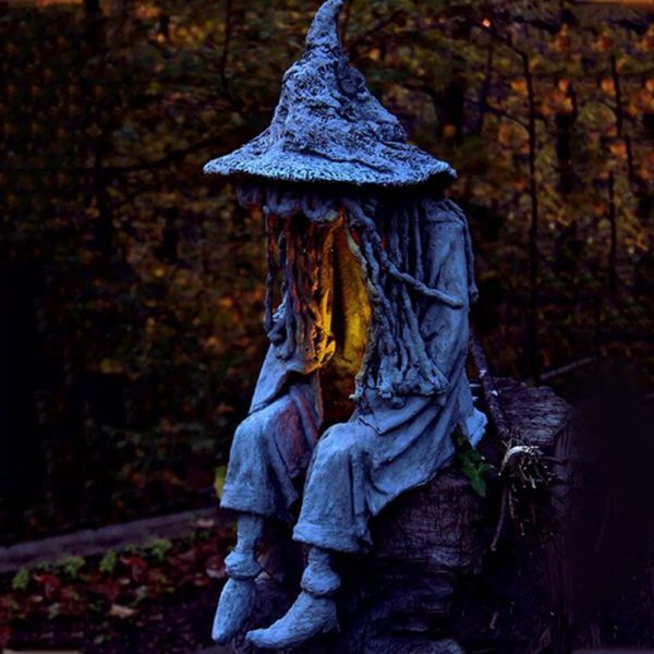 WITCH GHOUL SOLAR ENERGY LAMP