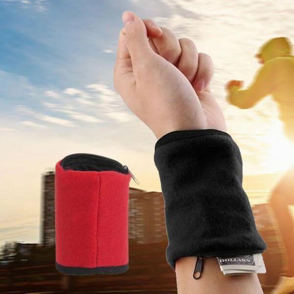 MULTIFUNCTIONAL WRIST POUCH