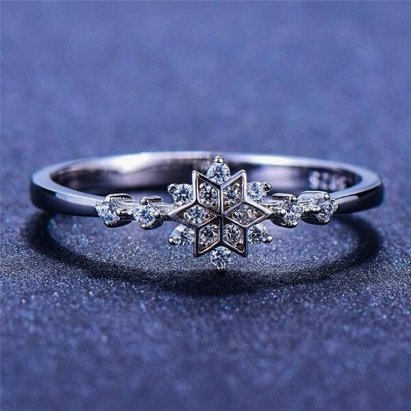 STERLING SILVER SNOWFLAKES RING
