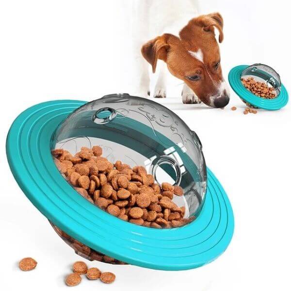 FLYING SAUCER SLOW FEEDER TOY