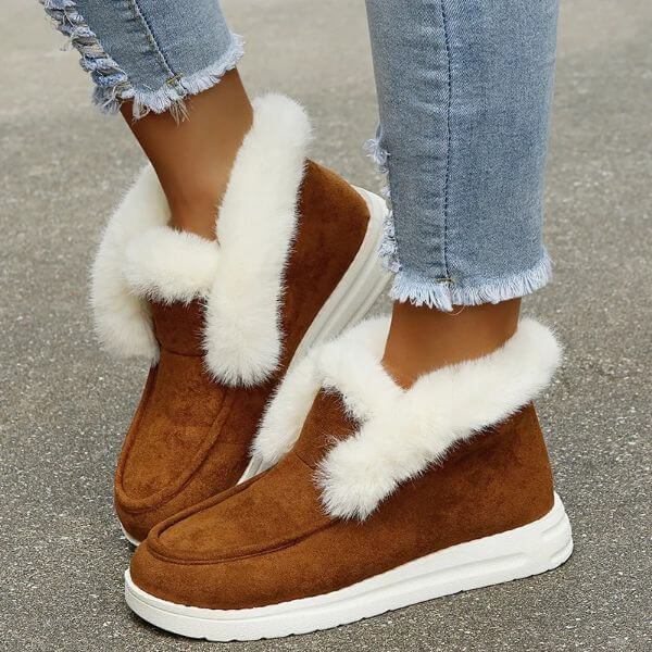 WOMEN’S SOOTHING SLIP-ON BOOTS