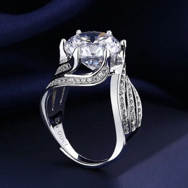 PREMIUM MOISSANITE DIAMOND RING