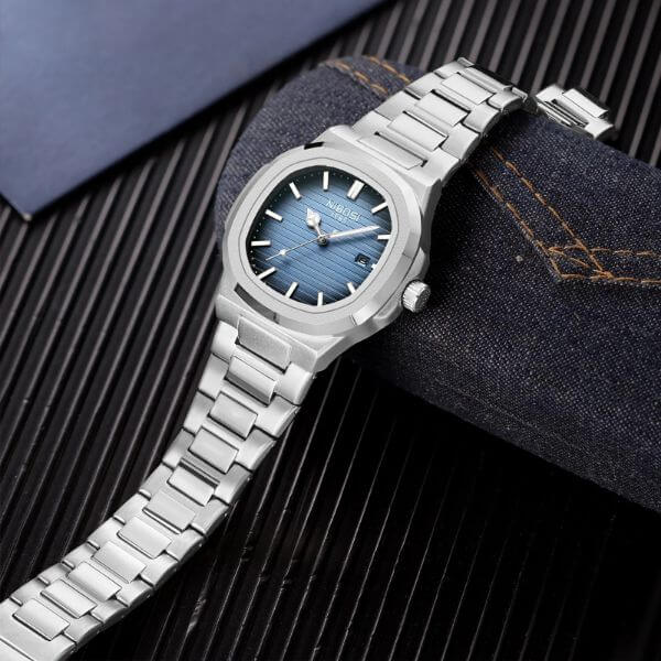 BUSINESS LUXURY MAN WRISTWATCH