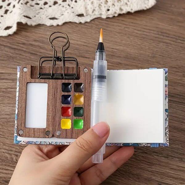 PORTABLE WATERCOLOR TRAVEL SET