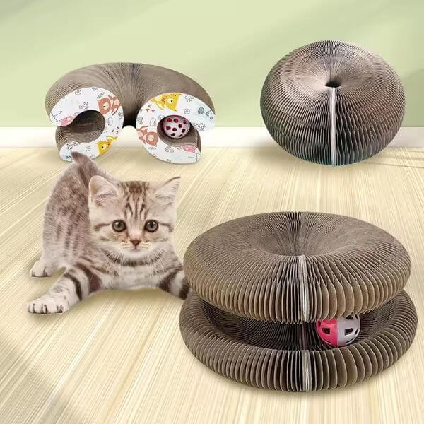 FOLDABLE CAT SCRATCHING BOARD